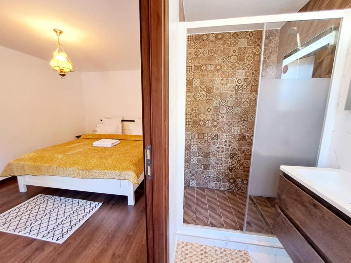 Conacul Muntii Bucovinei Hotell Câmpulung Moldovenesc Eksteriør bilde